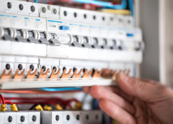 Siguranțe automate durabile și tipuri disponibile pe piață