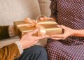 Cadouri de Neuitat: Seturi Elegante și Idei Creative pentru Femei